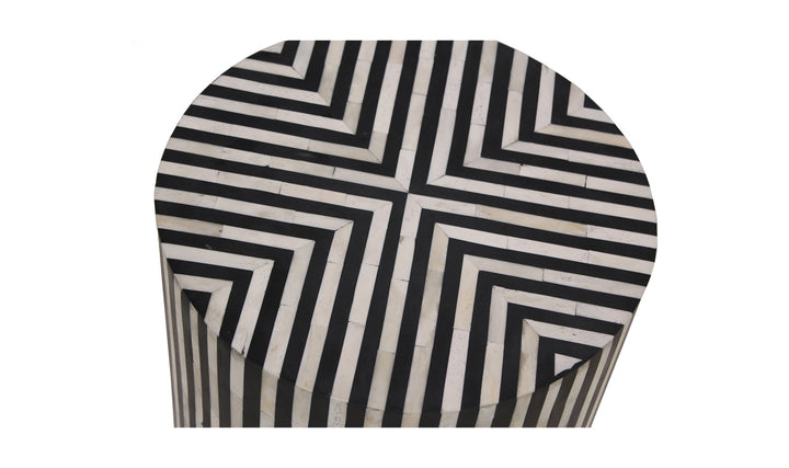 Chameau Side Table